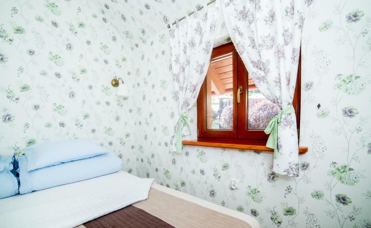 Apartamenty Romanowka Raszow Buitenkant foto